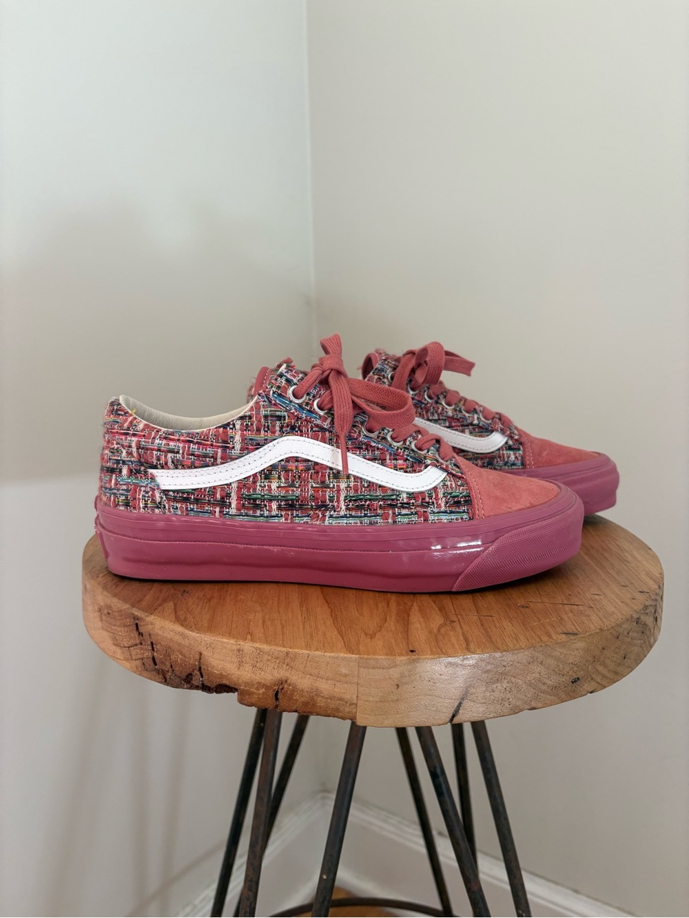 Vans - The Premium Old Skool Sneaker in Mauvewood Pink Tweed
